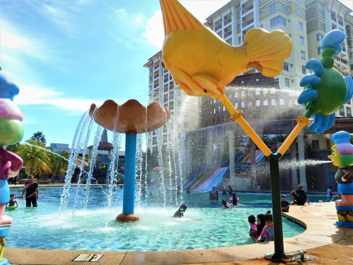 Paragon Water Themepark By Ggm * Malacca